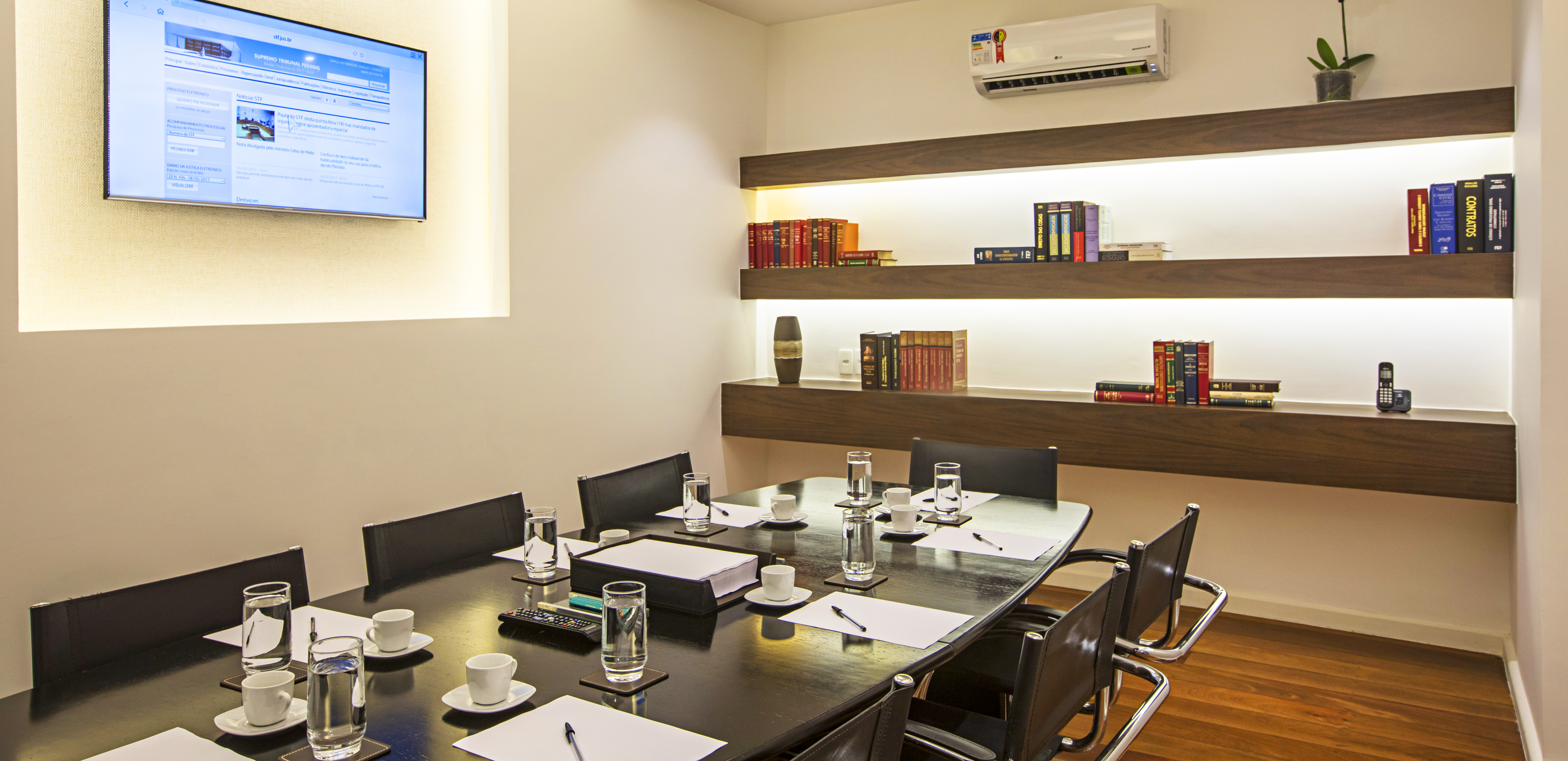 sala de reuniões adl advocacia